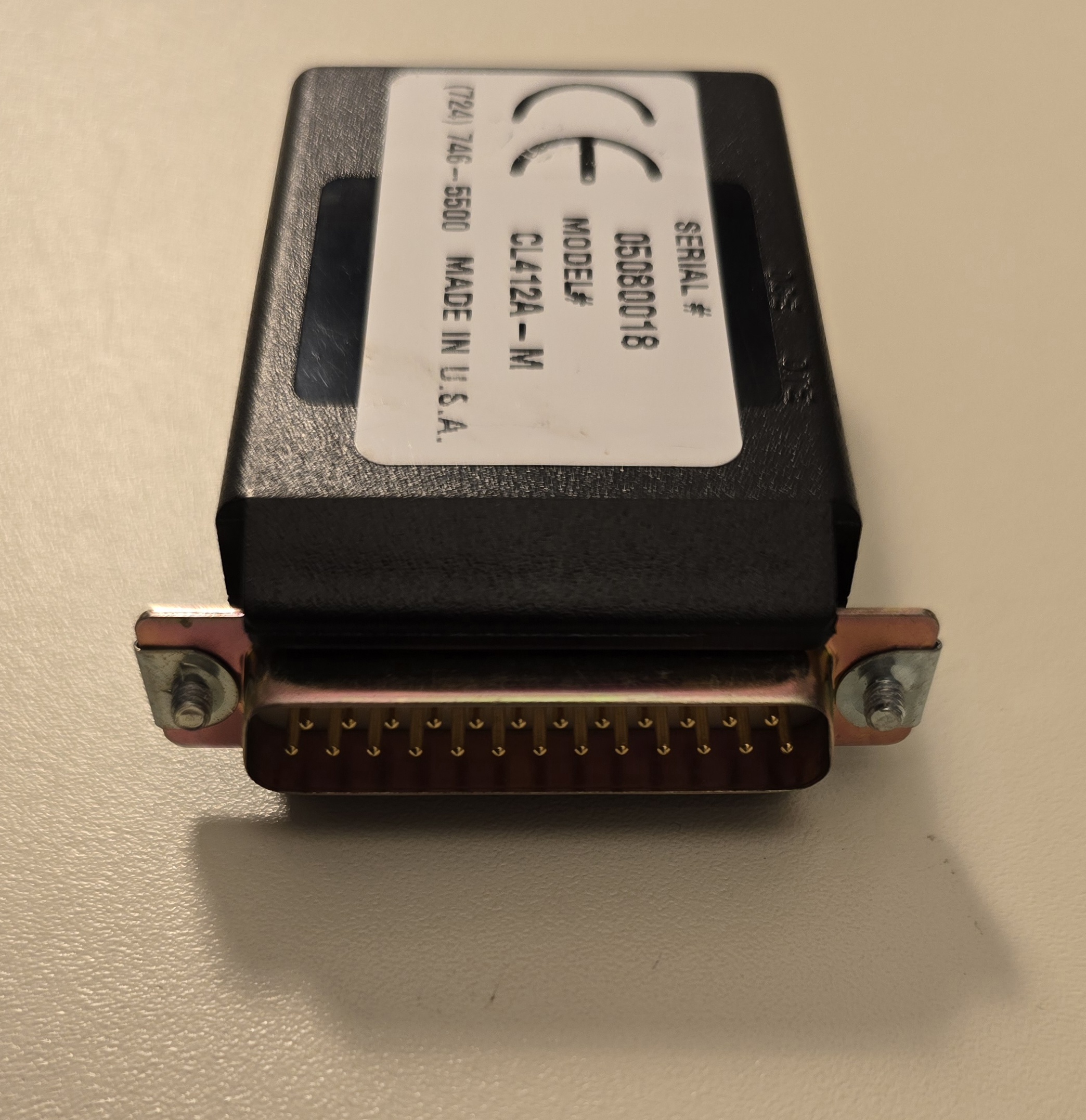 CL412A-M Current loop / RS-232 converter, front three-quarter view