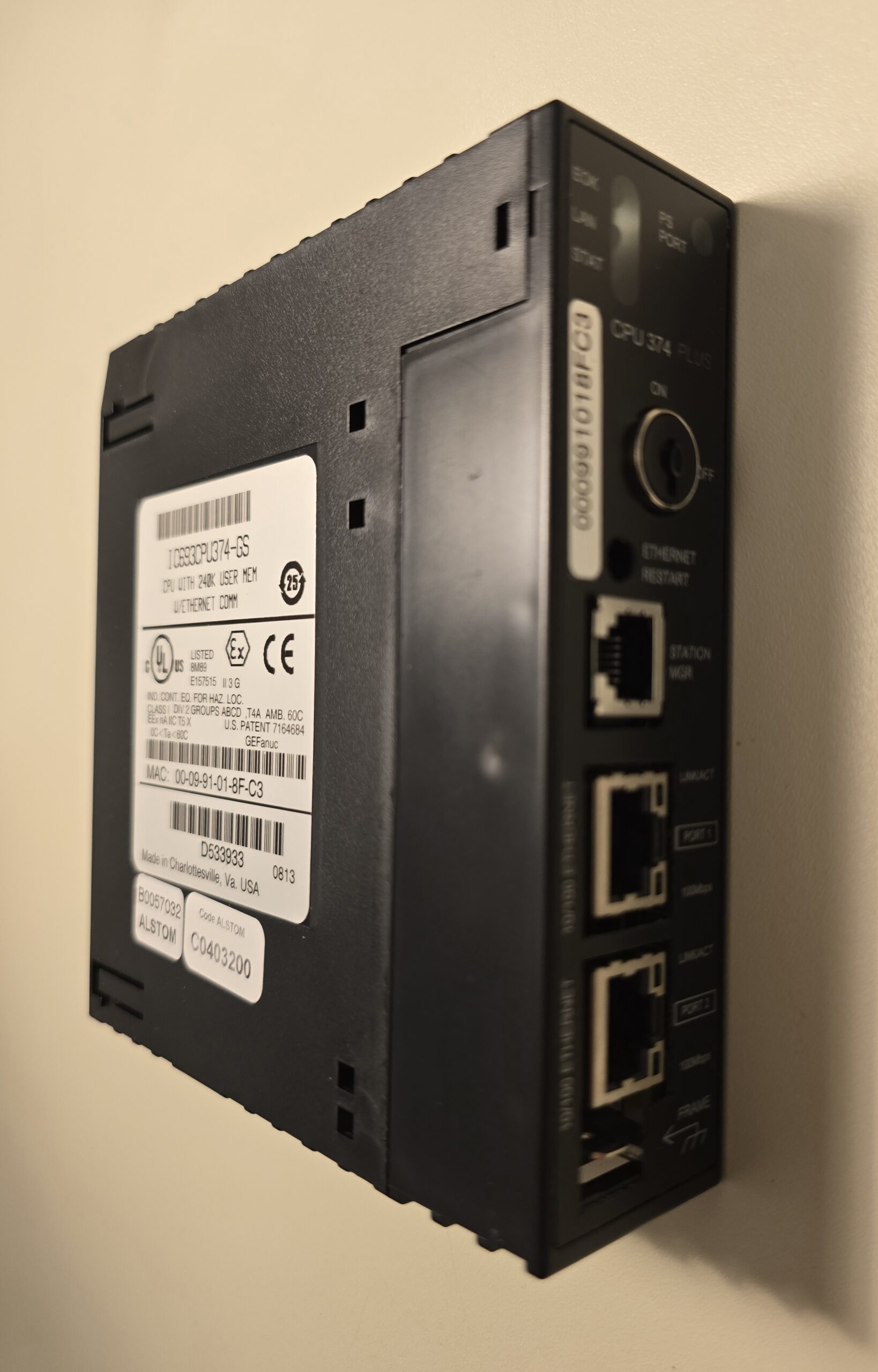 IC693CPU374 C80-35 processing unit cpu374, main component-side view